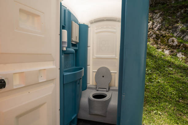 Porta potty rental for outdoor events in Osceola, WI