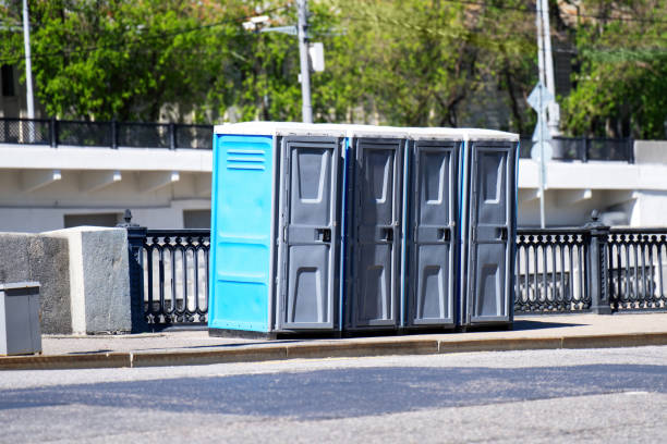 Best Portable toilet rental cost  in Osceola, WI